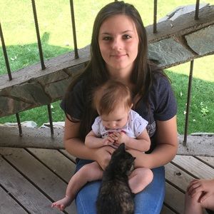 Meet your Posher, Emily